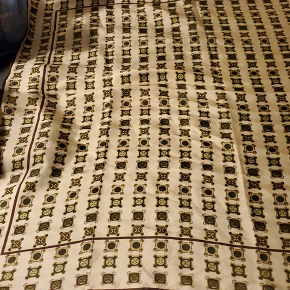 Echo Silk blend scarf - Picture 1 of 3